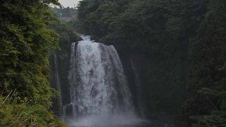 白糸の滝と一緒に