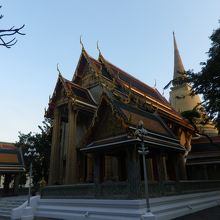 寺院本堂