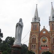 ベトナム人にも人気のある教会