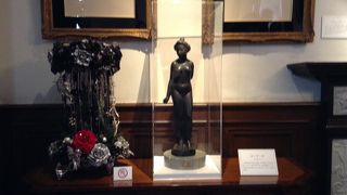 なぜか仏像が…