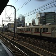 大阪までは阪急電車がお得