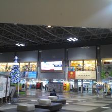 まだツリーがある新千歳空港