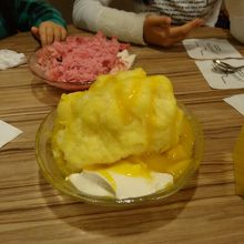 この季節マンゴーは毎日数量限定です。