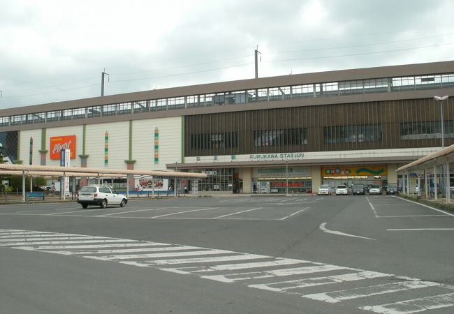 鳴子方面の乗換駅です