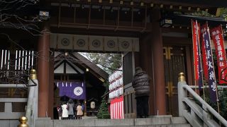 荘厳な空気の中の神前結婚式