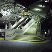 県庁前駅