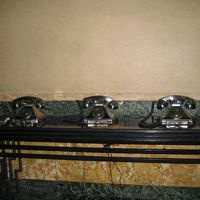 ロビーにある電話