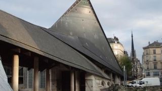 ルーアンに行ったら、ジャンヌダルク教会は是非観てきてください