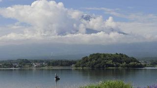 河口湖唯一の島