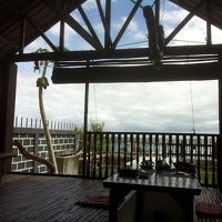 食堂の一風景。目の前海〜！！