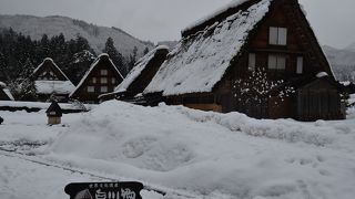 冬の白川郷にやってきました。