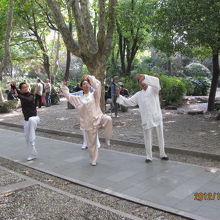 市民が太極拳をやってます。