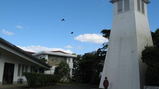 キリシタンの歴史を物語にしたステンドグラス