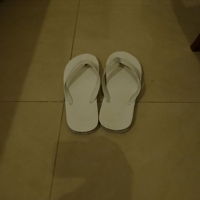 スリッパの代わりにビーチサンダル完備