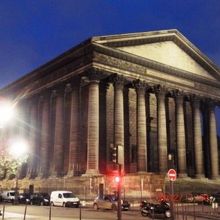 北側から見たマドレーヌ寺院