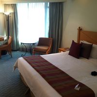 部屋内部はバスルーム含めリノベーションされており綺麗