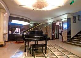 Queen's Astoria Design Hotel 写真