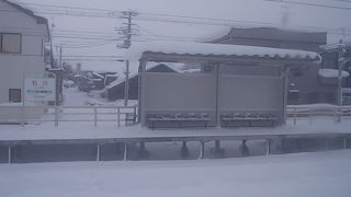 弘南鉄道の駅とは離れています