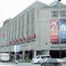 こちらは、前世紀の建物をリノベーションして作られた、