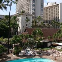 プールビューの客室から