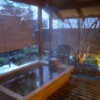 離れの貸切露天風呂