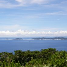 西展望台より右から前島・中島・はて島