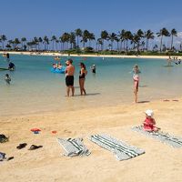 ホテル直結のワイキキビーチ・ラグーン。