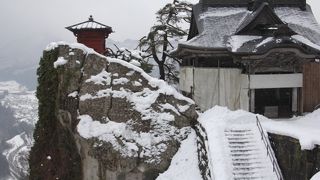 冬の山寺　1015段の階段と坂道。登りきったらそこには。。