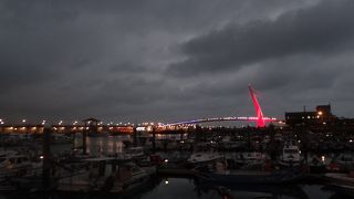 淡水河の河口にあります