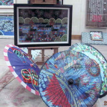 絵だけ出なく傘もあります。