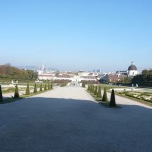 上宮から下宮を見た感じ。