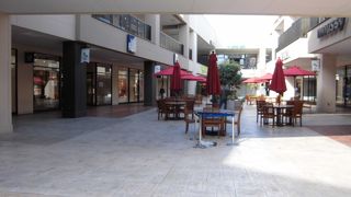 1月の土曜日でもお客さんの少なかったアウトレット