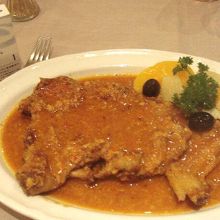 アフリカンチキンは、さすが名店の味は絶妙