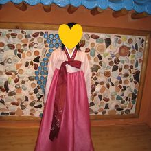 施術後にチマチョゴリ体験あり