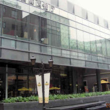 哈曼旗艦店、詩碧閣西餐庁。