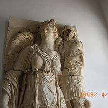 ゴルゴンの首の甲冑を着たアテナ像