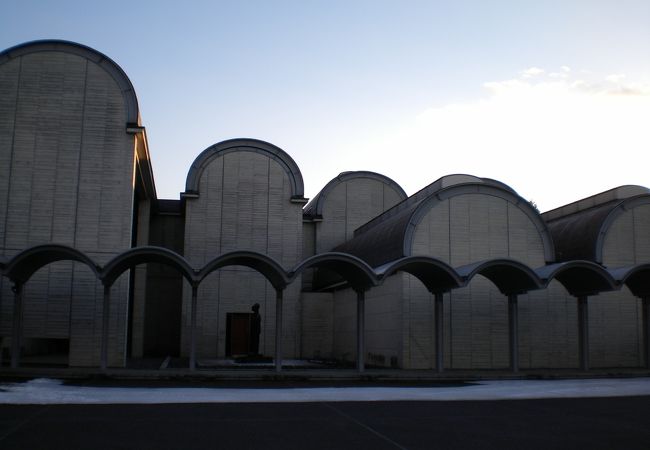 富岡市立美術博物館 福沢一郎記念美術館