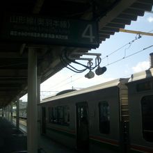 山形駅在来線ホームにて。