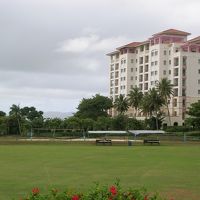 広大な敷地に聳え立つレオパレスリゾートホテル