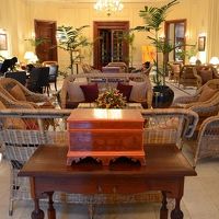 小粒なホテルながら、一歩中に入るとインテリアに魅了されます。