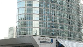 品川駅すぐのオフィス兼用ビル