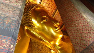 リクライニング・ブッダがとにかく超スケール大きい！