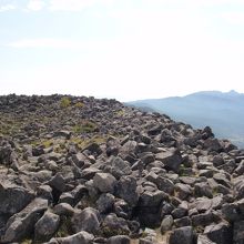 山頂付近の岩場