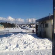 安平駅は安平町の中心部からはずれている