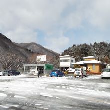 駅舎遠景