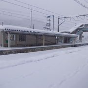 秋田県最古の歴史を誇る駅です