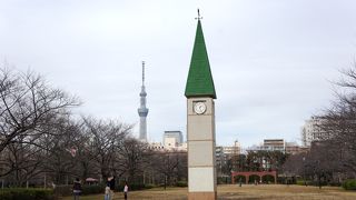 かつての貯木場が公園に