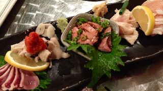 いろんな部位をいろんな食べ方でいただけます！