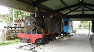 さとうきびの収穫に使われていました。