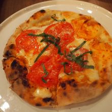 マルゲリータ・ピザがとにかく美味しい!